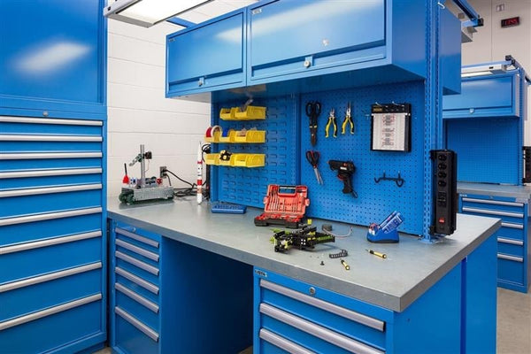 LISTA XPRESS Eye Level Cabinets