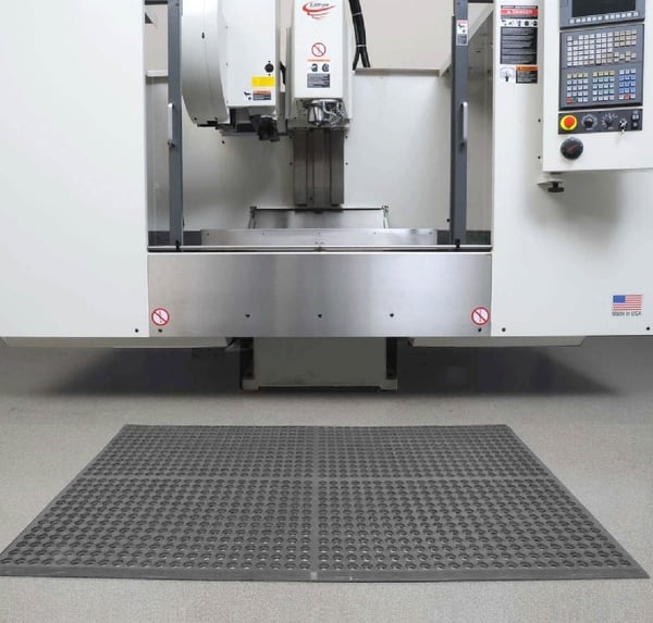 Workstep™ Cutting Fluid-Resistant Mat - H39-192-0700-3X5