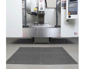 Workstep™ Cutting Fluid-Resistant Mat